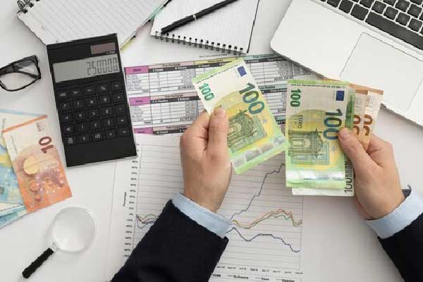 欧洲央行本月表示 它不会急于提高利率
